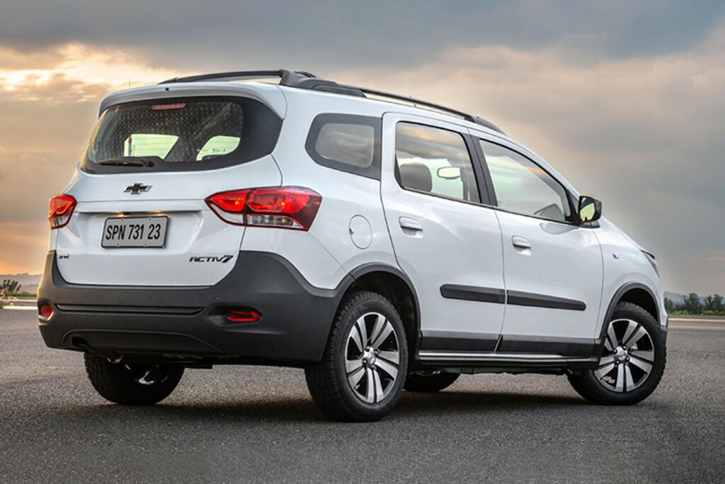 Lateral direita do SUV Chevrolet Spin Activ