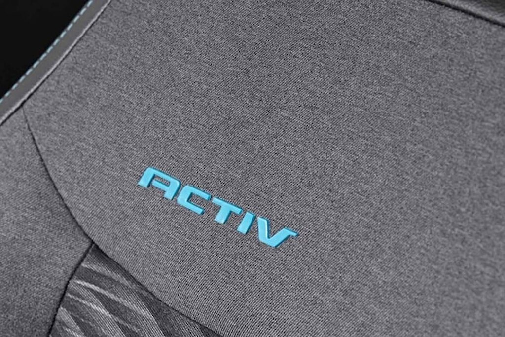 Emblema Activ no banco do Chevrolet Spin Activ